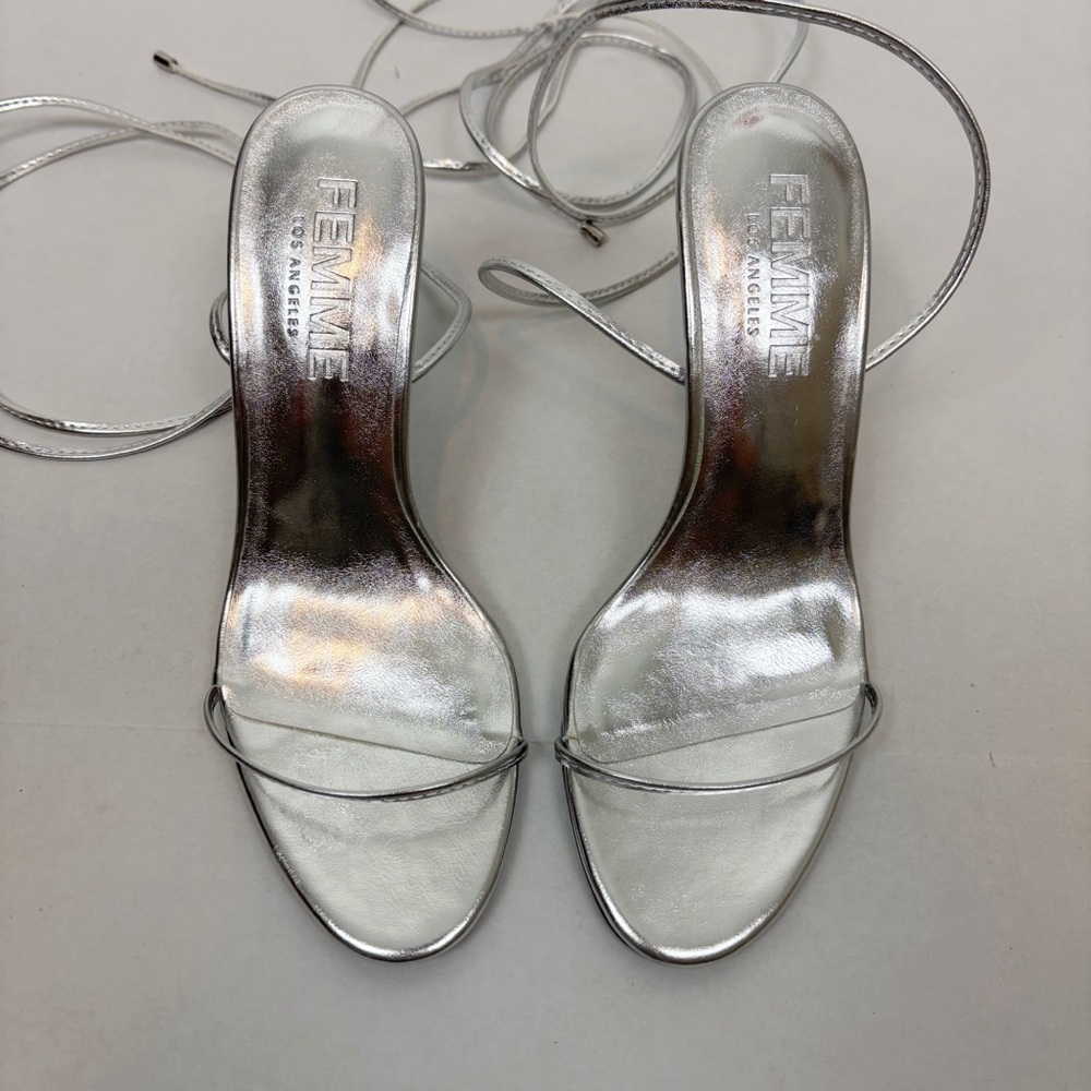 FEMME LA 3.0 Barely There Sandal in Plata Size 36 - Picture 3 of 14